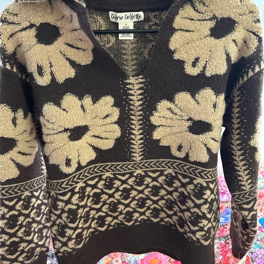 NWT Cherie Collette Floral V-Neck  Soft Boho Sweater - Picture 8 of 12